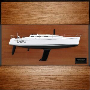 Type 2_Half_Hull_Model_Deck_Mast